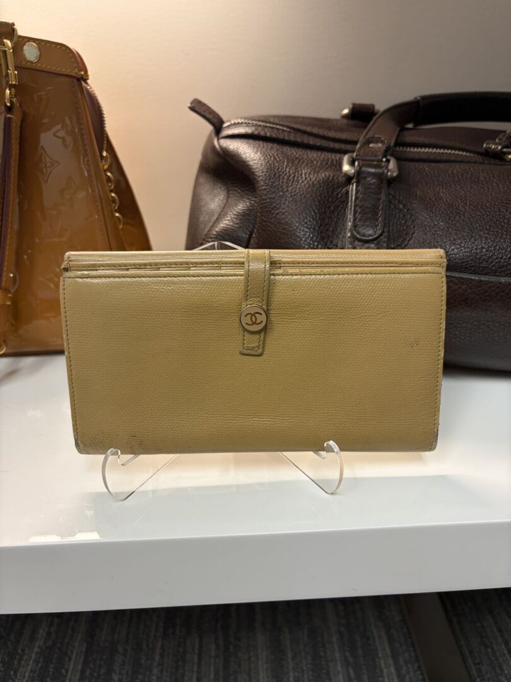 Chanel Vintage Beige Caviar CC Long Bifold Wallet